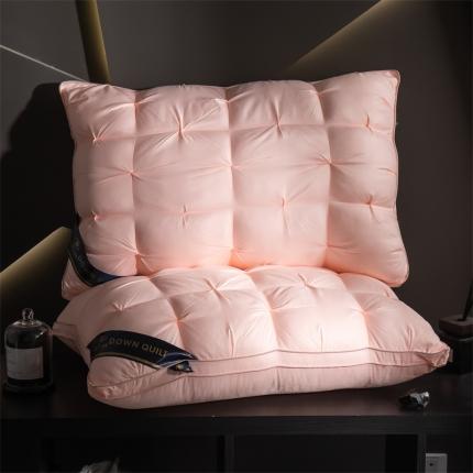 91家纺网 家纺一手货源 找家纺 (总)  皇冠之家 2024新款仿真丝扭花款枕头枕芯