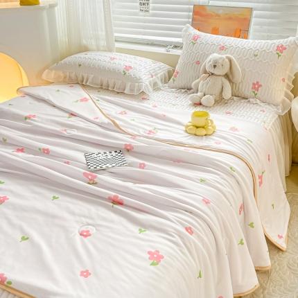 91家纺网 家纺一手货源 找家纺 （总）慕澄2023新款小版床裙款雪纺乳胶凉席夏被四件套