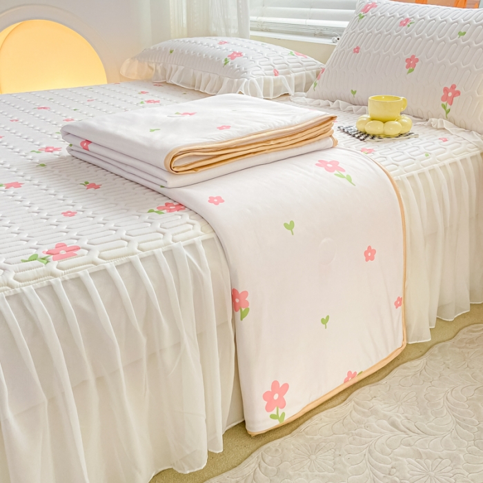 91家纺网 家纺一手货源 找家纺 慕澄2023新款小版床裙款雪纺乳胶凉席夏被四件套 点点小花