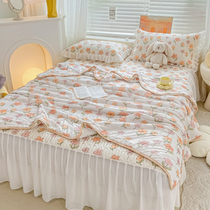 91家纺网 家纺一手货源 找家纺 慕澄2023新款小版床裙款雪纺乳胶凉席夏被四件套 繁星碎花