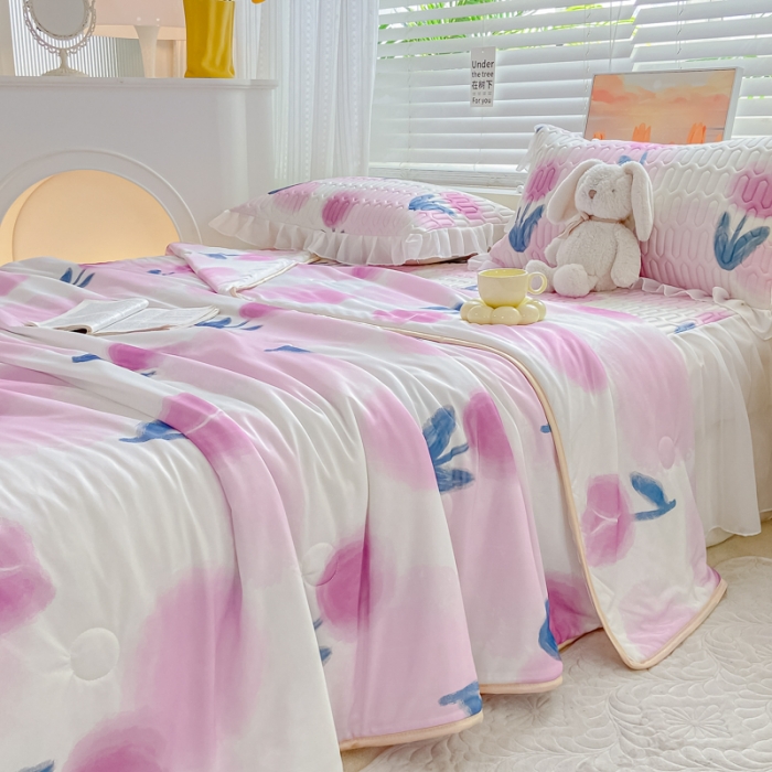 91家纺网 家纺一手货源 找家纺 慕澄2023新款小版床裙款雪纺乳胶凉席夏被四件套 花影