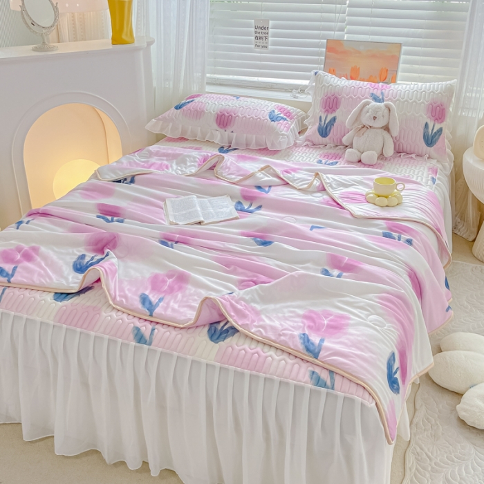 91家纺网 家纺一手货源 找家纺 慕澄2023新款小版床裙款雪纺乳胶凉席夏被四件套 花影