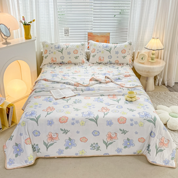 91家纺网 家纺一手货源 找家纺 慕澄2023新款小版床裙款雪纺乳胶凉席夏被四件套 蓝色花丛