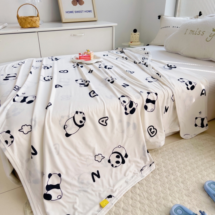 91家纺网 家纺一手货源 找家纺 潮邦2025新款A类多功能针织棉童毯 AB熊猫-白