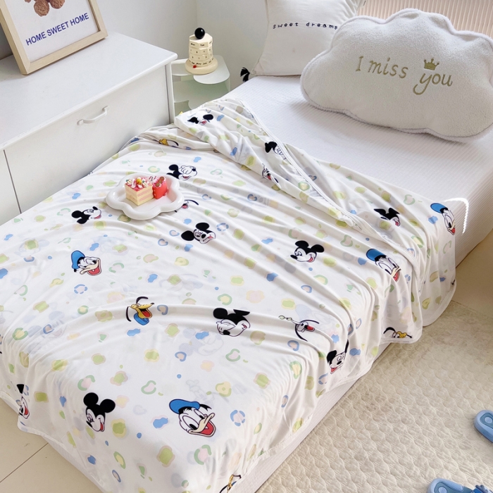 91家纺网 家纺一手货源 找家纺 潮邦2025新款A类多功能针织棉童毯 欢乐米奇