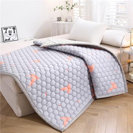 91家纺网 家纺一手货源 找家纺 东宇床垫 2023新款亲肤磨毛四季款夹棉薄款床垫床褥 千纸鹤