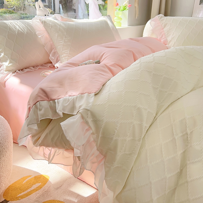 91家纺网 家纺一手货源 找家纺 沐慕 2023新款四件套芝芝系列 芝芝白桃