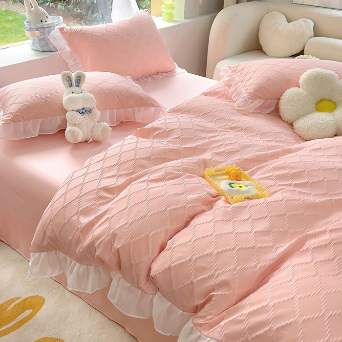 91家纺网 家纺一手货源 找家纺 沐慕 2023新款四件套芝芝系列 芝芝莓莓