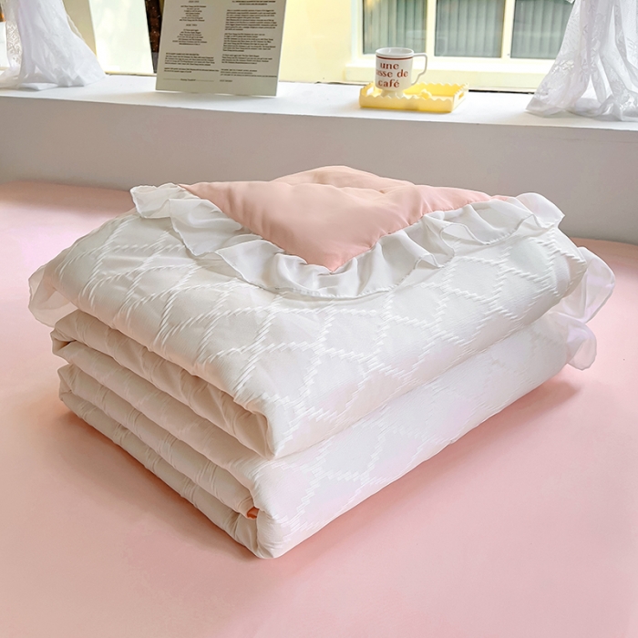 91家纺网 家纺一手货源 找家纺 沐慕 2023新款立体双层纱提花夏被四件套 芝芝白桃