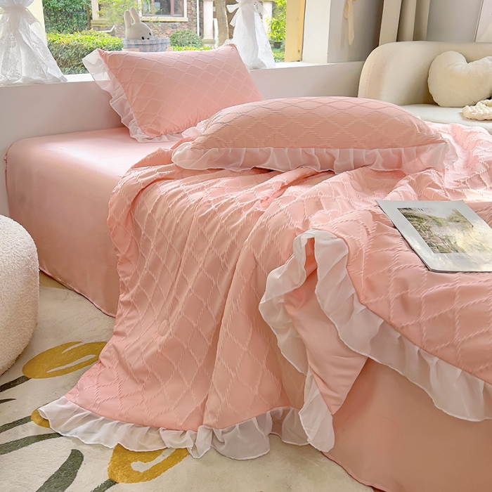 91家纺网 家纺一手货源 找家纺 沐慕 2023新款立体双层纱提花夏被四件套 芝芝莓莓