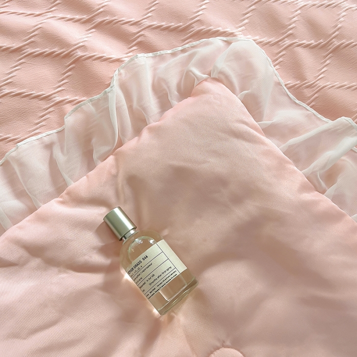 91家纺网 家纺一手货源 找家纺 沐慕 2023新款立体双层纱提花夏被四件套 芝芝莓莓