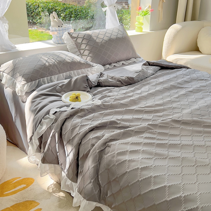 91家纺网 家纺一手货源 找家纺 沐慕 2023新款立体双层纱提花夏被四件套 芝芝乌龙