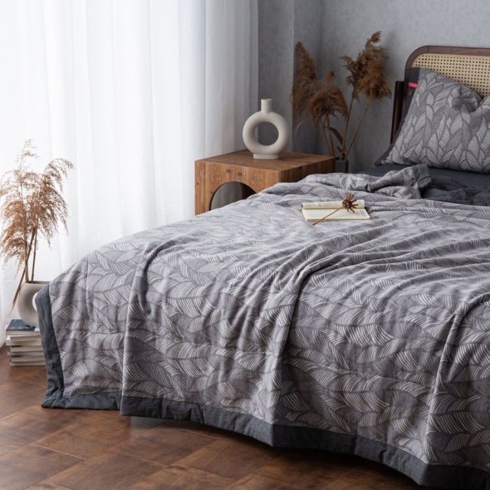 91家纺网 家纺一手货源 找家纺 （总）安莱生活 2023双层纱复古大提花系列落叶缤纷夏被及夏被四件套