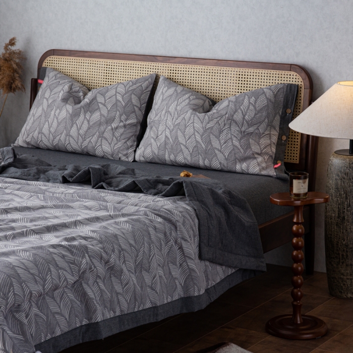 91家纺网 家纺一手货源 找家纺 （总）安莱生活 2023双层纱复古大提花系列落叶缤纷夏被及夏被四件套