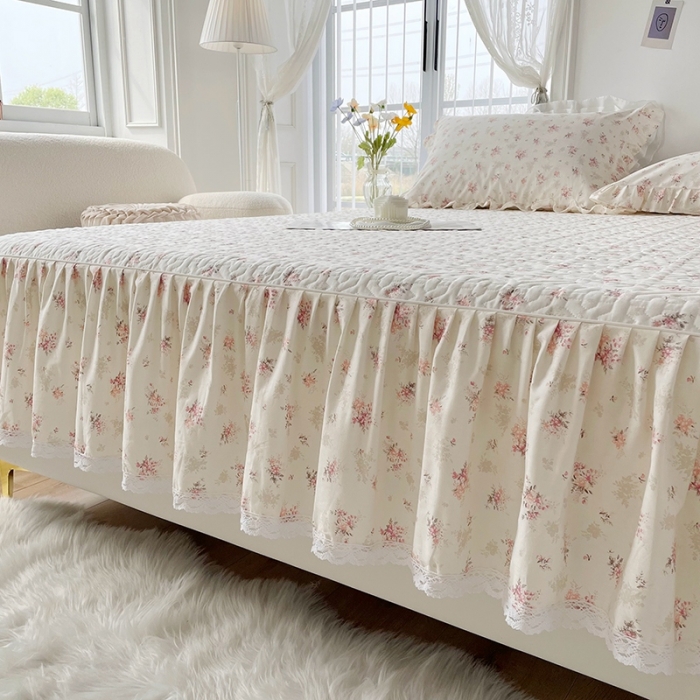 91家纺网 家纺一手货源 找家纺 忘忧草  2023新款13372全棉夹棉床笠式床裙纯棉 屋顶花园