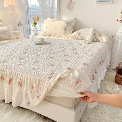 91家纺网 家纺一手货源 找家纺 忘忧草  2023新款13372全棉夹棉床笠式床裙纯棉 花簇-米