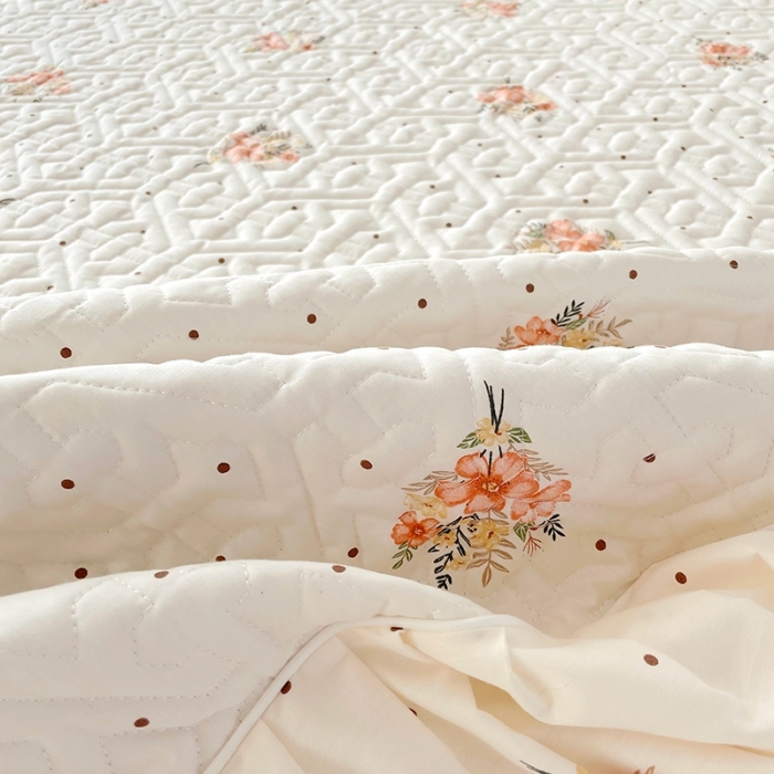 91家纺网 家纺一手货源 找家纺 忘忧草  2023新款13372全棉夹棉床笠式床裙纯棉 花簇-米