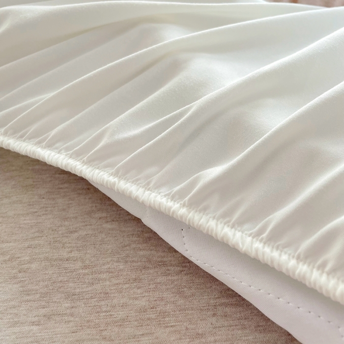 91家纺网 家纺一手货源 找家纺 忘忧草  2023新款13372全棉夹棉床笠式床裙纯棉 秋洛