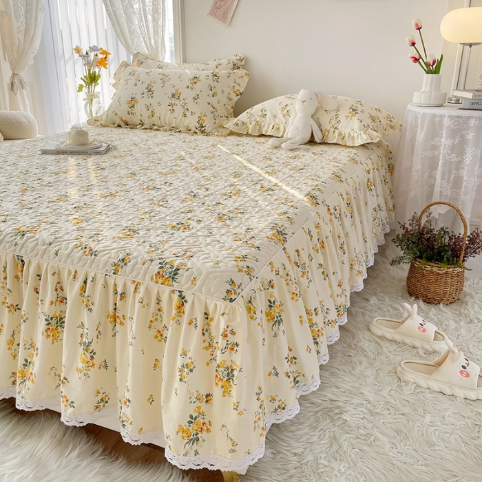 91家纺网 家纺一手货源 找家纺 忘忧草  2023新款13372全棉夹棉床笠式床裙纯棉 温迪