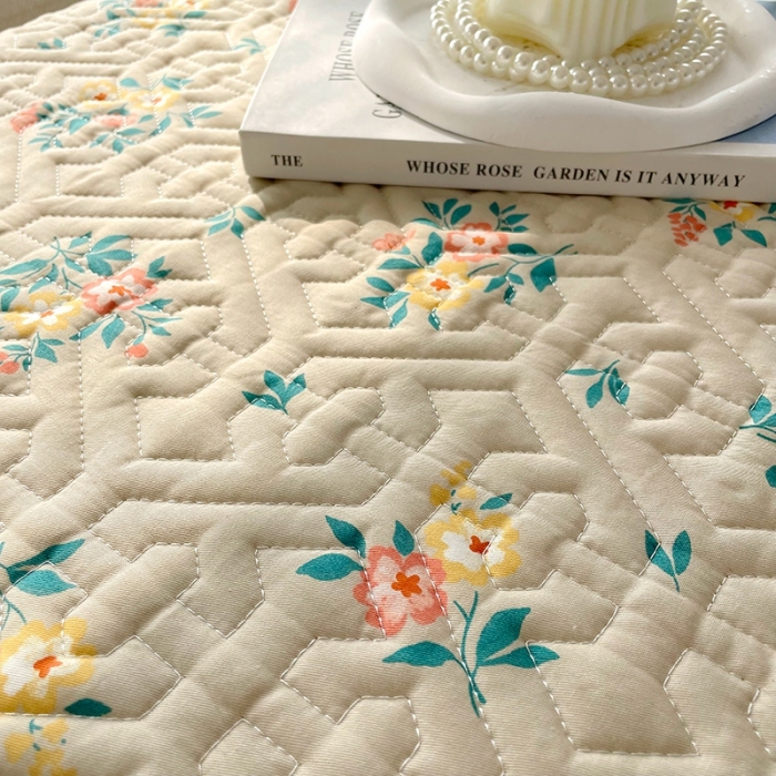 91家纺网 家纺一手货源 找家纺 忘忧草  2023新款13372全棉夹棉床笠式床裙纯棉 夏遇-棕