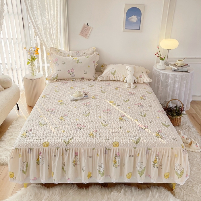 91家纺网 家纺一手货源 找家纺 忘忧草  2023新款13372全棉夹棉床笠式床裙纯棉 园林兔-玉