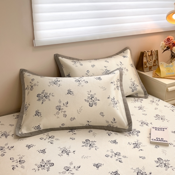 91家纺网 家纺一手货源 找家纺 懒猫 2024新款600D冰藤床笠款凉席 时光清浅-床笠款