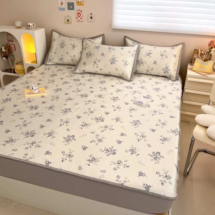 91家纺网 家纺一手货源 找家纺 懒猫 2024新款600D冰藤床笠款凉席 时光清浅-床笠款