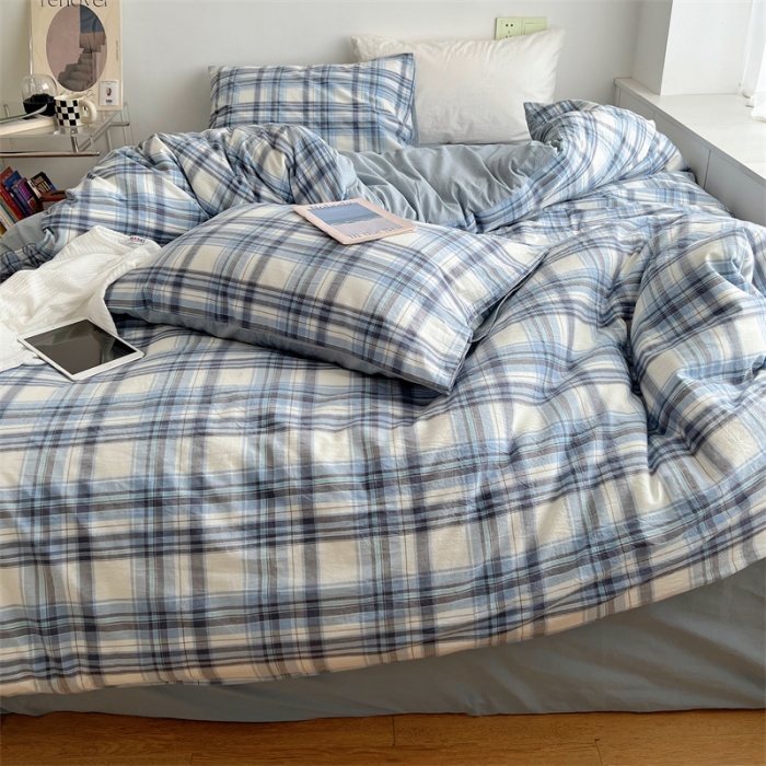 91家纺网 家纺一手货源 找家纺 北欧良品 2023新款AB版水洗棉四件套 春彩蓝格+月白蓝