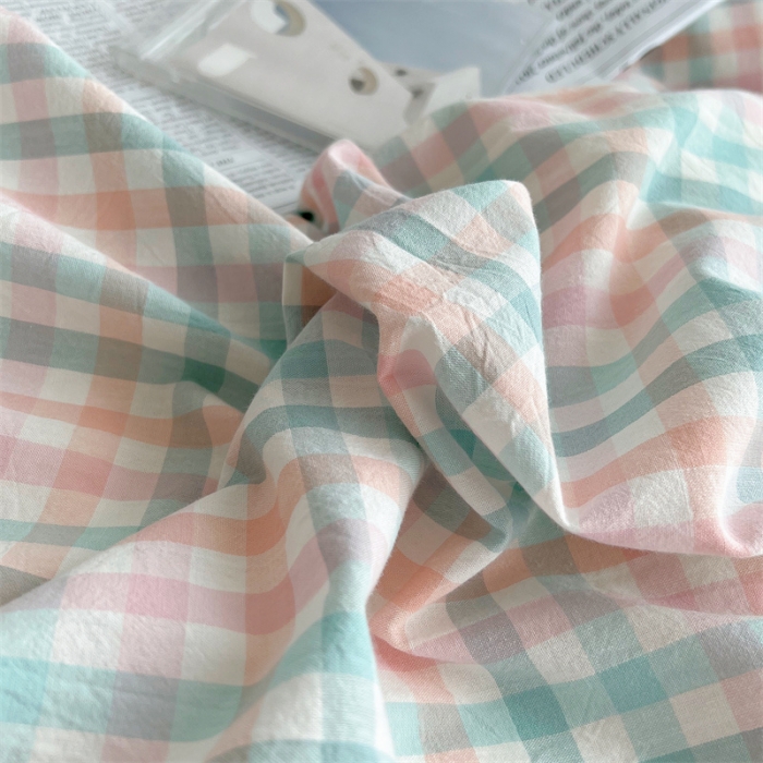 91家纺网 家纺一手货源 找家纺 北欧良品 2023新款AB版水洗棉四件套 冰淇淋格+竹青色