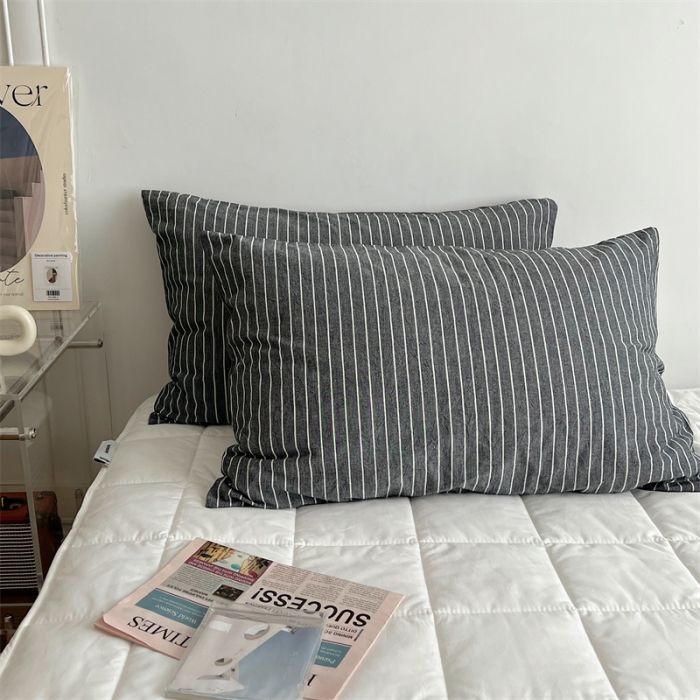 91家纺网 家纺一手货源 找家纺 北欧良品 2023新款AB版水洗棉四件套 灰细条+岩石灰