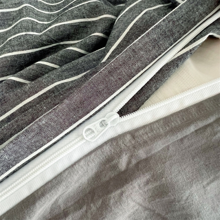 91家纺网 家纺一手货源 找家纺 北欧良品 2023新款AB版水洗棉四件套 灰细条+岩石灰