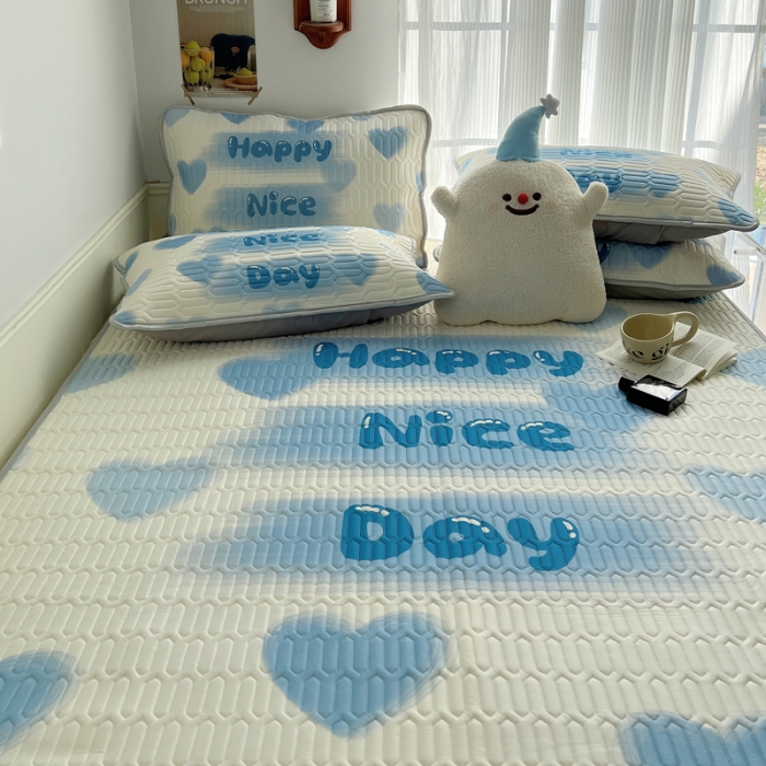 91家纺网 家纺一手货源 找家纺 （总）慕尚  2025新款凉感丝大版乳胶凉席床裙款床席款