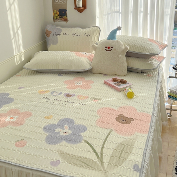 91家纺网 家纺一手货源 找家纺 慕尚  2025新款凉感丝大版乳胶凉席 笨笨熊