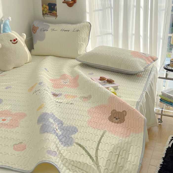 91家纺网 家纺一手货源 找家纺 慕尚  2025新款凉感丝大版乳胶凉席 笨笨熊