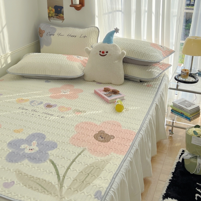 91家纺网 家纺一手货源 找家纺 慕尚  2025新款凉感丝大版乳胶凉席 笨笨熊