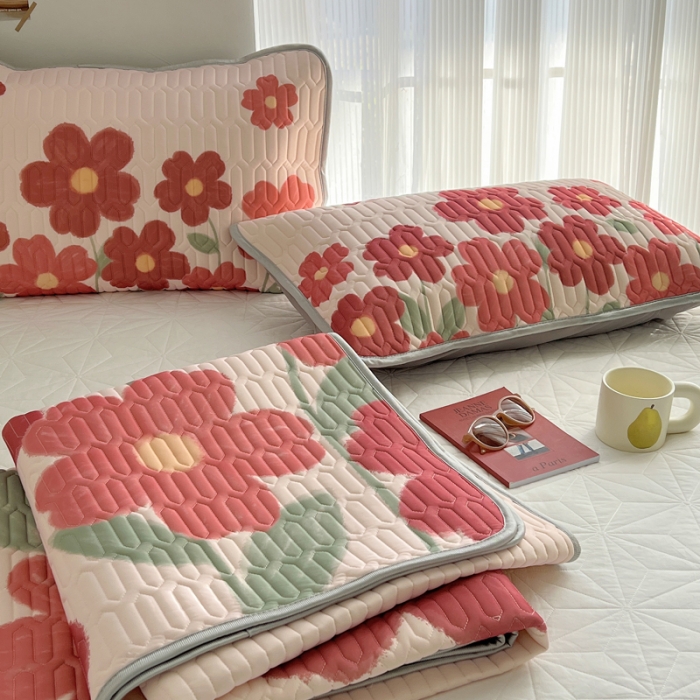 91家纺网 家纺一手货源 找家纺 慕尚  2025新款凉感丝大版乳胶凉席 花样绽放