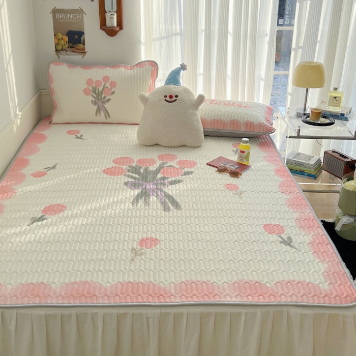 91家纺网 家纺一手货源 找家纺 慕尚  2025新款凉感丝大版乳胶凉席 莫奈