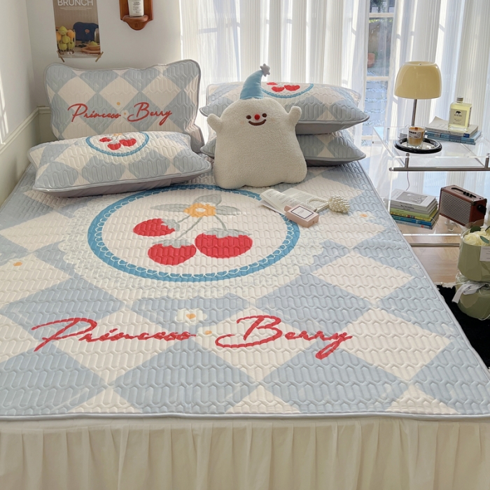 91家纺网 家纺一手货源 找家纺 慕尚  2025新款凉感丝大版乳胶凉席 轻奢草莓