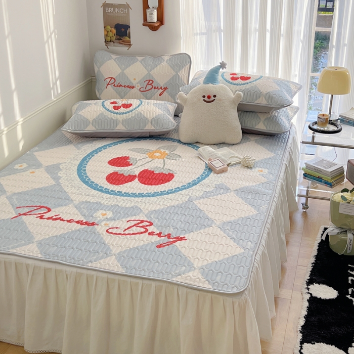 91家纺网 家纺一手货源 找家纺 慕尚  2025新款凉感丝大版乳胶凉席 轻奢草莓