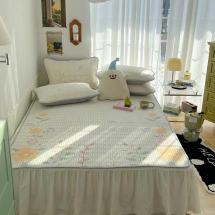 91家纺网 家纺一手货源 找家纺 慕尚  2025新款凉感丝大版乳胶凉席 清新花束