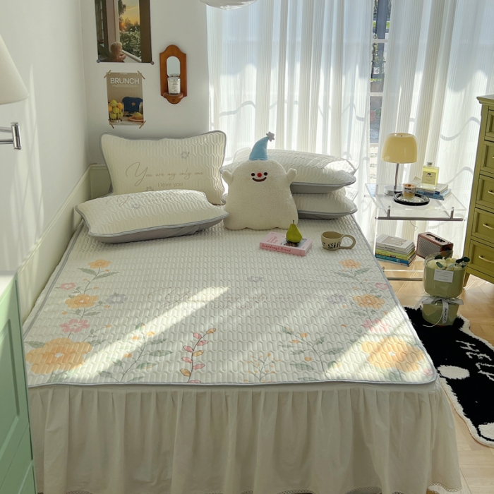 91家纺网 家纺一手货源 找家纺 慕尚  2025新款凉感丝大版乳胶凉席 清新花束