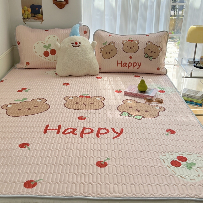 91家纺网 家纺一手货源 找家纺 慕尚  2025新款凉感丝大版乳胶凉席 维尼小熊