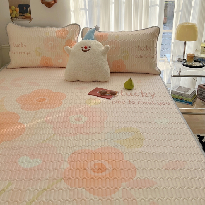 91家纺网 家纺一手货源 找家纺 慕尚  2025新款凉感丝大版乳胶凉席 小森物语