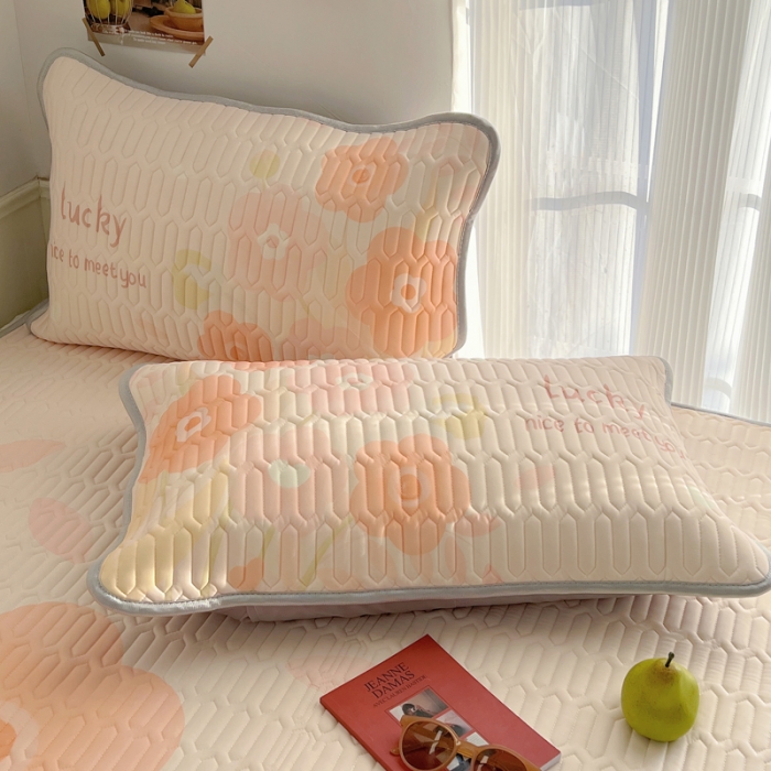 91家纺网 家纺一手货源 找家纺 慕尚  2025新款凉感丝大版乳胶凉席 小森物语