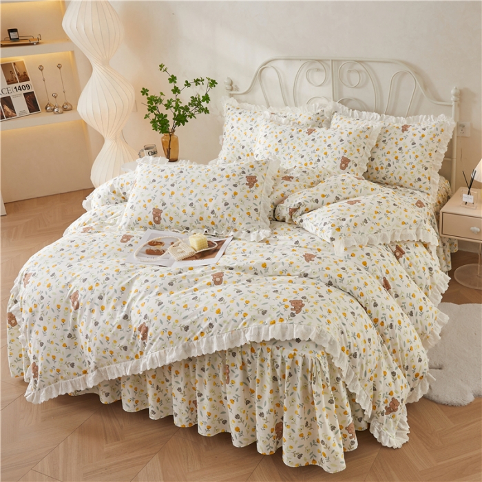 91家纺网 家纺一手货源 找家纺 十个点2024新款初遇系列 全棉床裙小清新四件套 朵朵熊