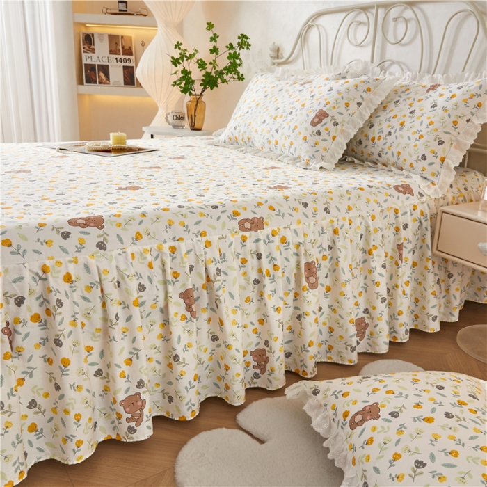 91家纺网 家纺一手货源 找家纺 十个点2024新款初遇系列 全棉床裙小清新四件套 朵朵熊