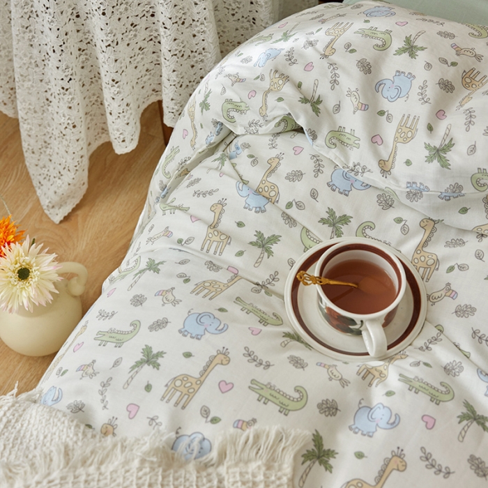 91家纺网 家纺一手货源 找家纺 荣轩家居 2023新款A类全棉双层纱印花四件套蓝色小象