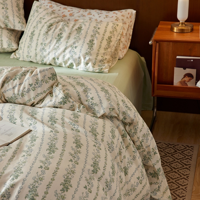 91家纺网 家纺一手货源 找家纺 荣轩家居 2023新款A类全棉双层纱印花四件套茹初