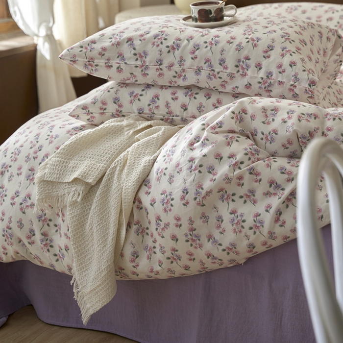 91家纺网 家纺一手货源 找家纺 荣轩家居 2023新款A类全棉双层纱印花四件套莹朵