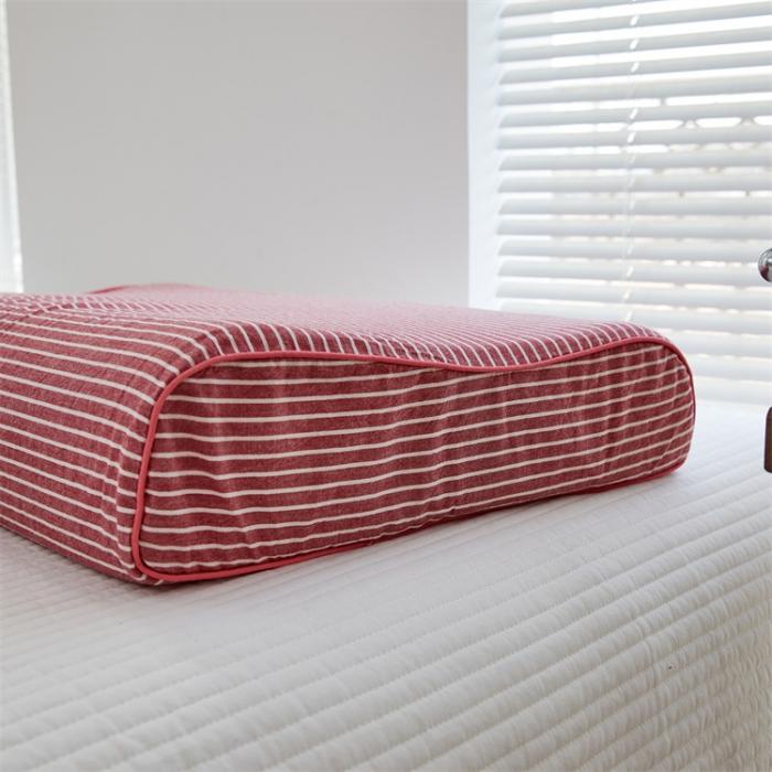 91家纺网 家纺一手货源 找家纺 新款天然乳胶枕高低平面款面料全棉水洗棉条纹面料乳胶枕头